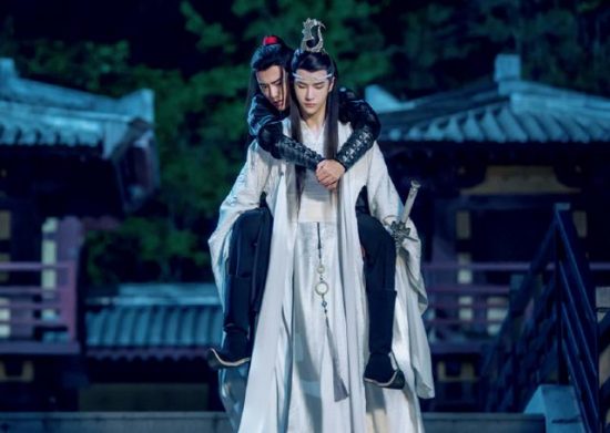 陳情令：藍忘機醉酒後真情流露，魏無羨笑中帶淚，演技好細膩 戲劇 第2張