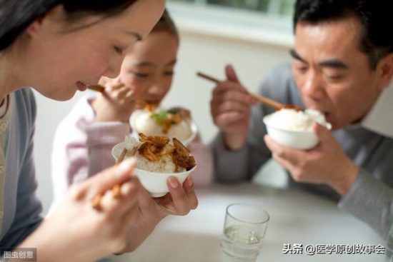 壽命短的人，常常在兩個時間吃飯，若你兩個都沒有，恭喜你做對了 健康 第3張