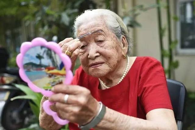 江蘇曾研究2095位百歲老人，發現活到100歲人，都有這8個特點 健康 第7張