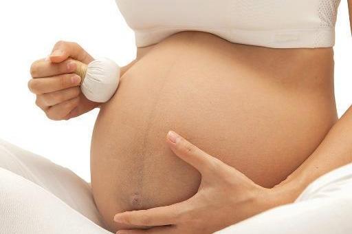 懷孕晚期，孕媽上廁所時，牢記「三不要」，有助胎兒發育，別大意 親子 第4張