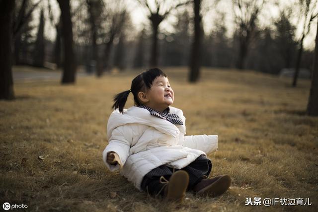 談戀愛的好處  老人這樣帶孩子，每一條都在毀孩子，父母最好能重視下 情感 第4張