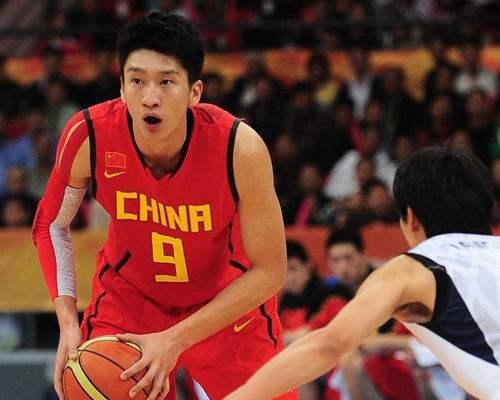 科比眼中的中國天才，場均30次鼓掌＋20次遞水，NBA最差球員之一 運動 第1張