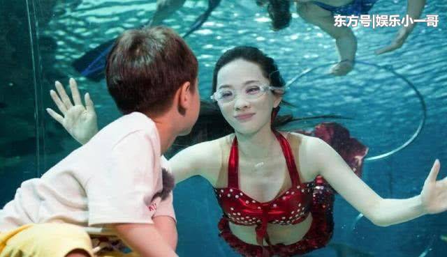 38歲的霍思燕：為他穿泳衣扮成美人魚，隔著玻璃大方kiss！ 娛樂 第3張