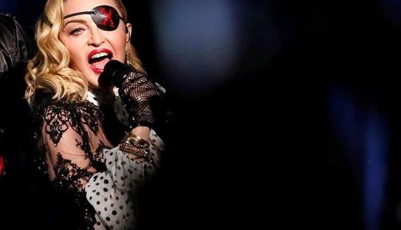 瑪丹娜新專輯MV釋出，大玩「分裂」飾多角，卻被樂評人批老了？ 娛樂 第3張