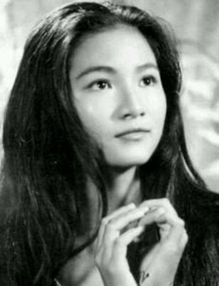 《花木蘭》白臉媒婆嚇壞網友，可為劉亦菲做配的她，53年前這麼美 娛樂 第9張