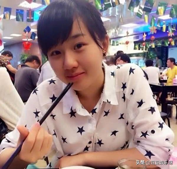 孟非22歲女兒近照曝光，氣質出眾讓人驚艷，郭德綱兒子有福分 娛樂 第4張