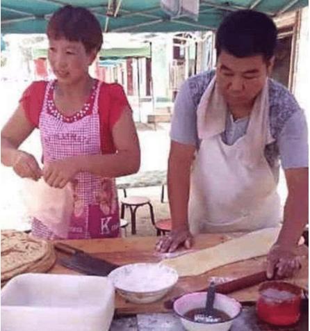 王寶強的哥哥寧願在路邊賣餅也不要寶強幫忙，網友：原因感人肺腑 娛樂 第3張