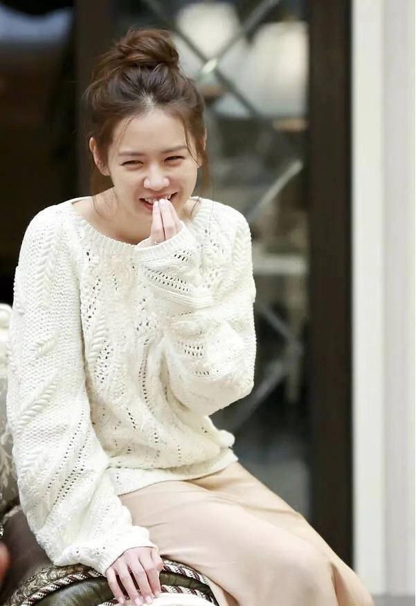 韓國女明星孫藝珍：顏值、衣品、好身材，缺一不可 娛樂 第4張