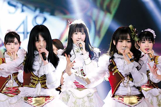 SNH48成員萬麗娜宿舍被非法入侵，警方介入調查稱可能是變態 娛樂 第7張