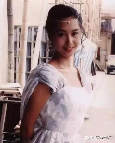當香港女星穿上婚紗，關之琳、藍潔瑛美得驚艷，最美還是趙雅芝 娛樂 第2張