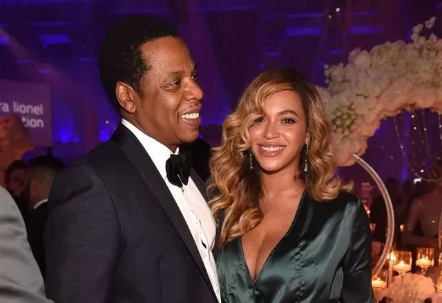 Beyoncé和Jay Z「10億夫婦」為拍ＭＶ清場羅浮宮，還為孩子訂製62萬美金的金奶嘴 娛樂 第3張