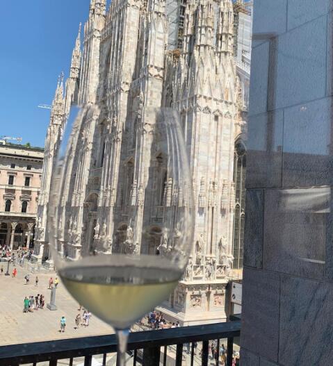 林心如七夕大方示愛霍建華，舉酒杯慶祝，疑與老公共度二人世界 娛樂 第6張