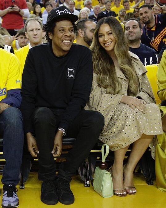 Beyoncé和Jay Z「10億夫婦」為拍ＭＶ清場羅浮宮，還為孩子訂製62萬美金的金奶嘴 娛樂 第5張