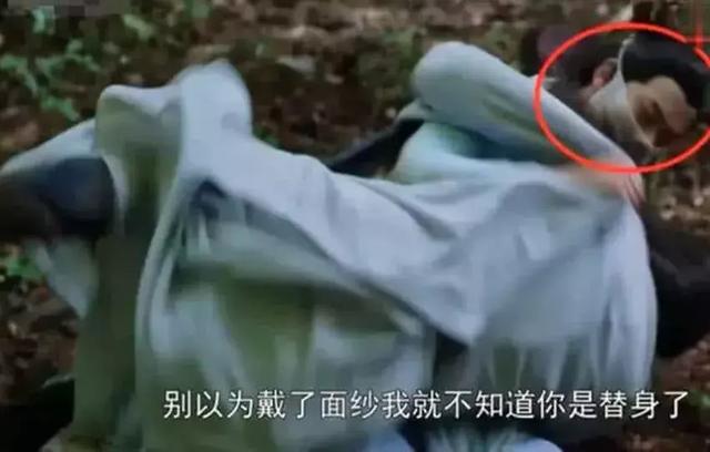 笑出內傷的穿幫鏡頭：光頭強這個我忍了，錦覓是個男人？ 娛樂 第4張