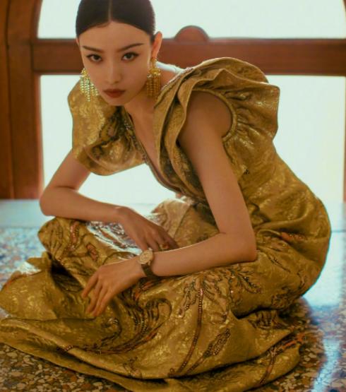 鐘楚曦倪妮亮相威尼斯電影節，紅毯造型各有所長 娛樂 第3張