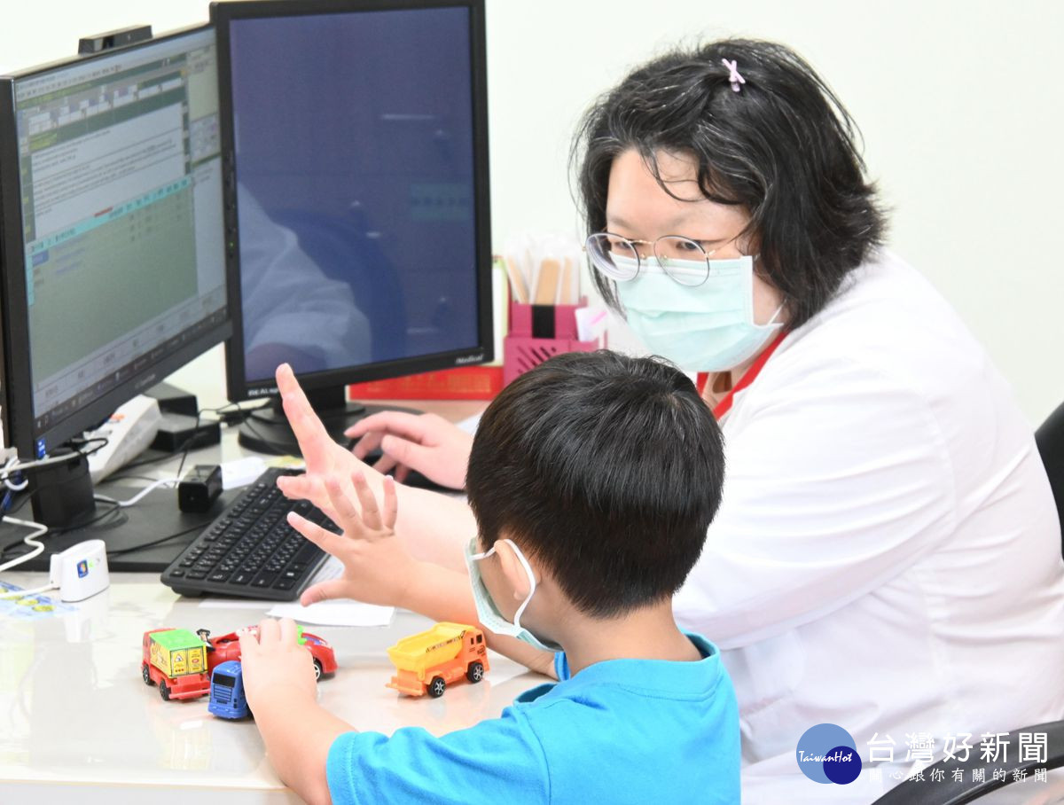 孩子長期眨眼、清喉嚨、不自覺抽動　醫：可能罹患「妥瑞症」 台灣好新聞 第1張