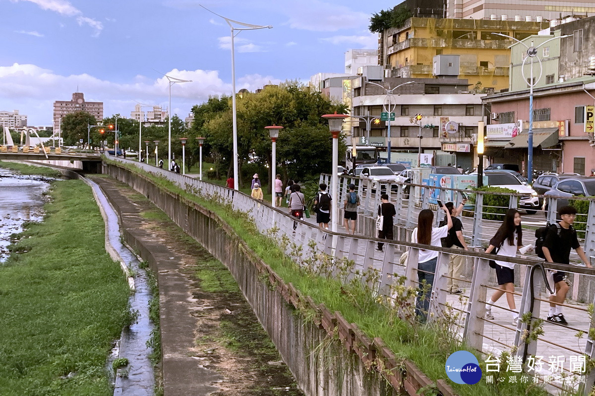 水岸步道成為全國最夯景點　中壢老街溪整治有成 台灣好新聞 第1張