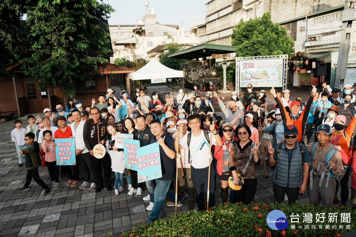 集集親子手牽手健走活動　體驗濁水溪自然景觀 台灣好新聞 第1張