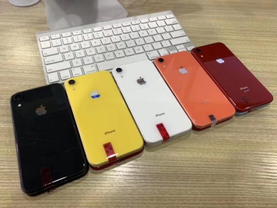 iPhoneXR到底值得不值得購買？網友：3999就能買到，真香 科技 第1張