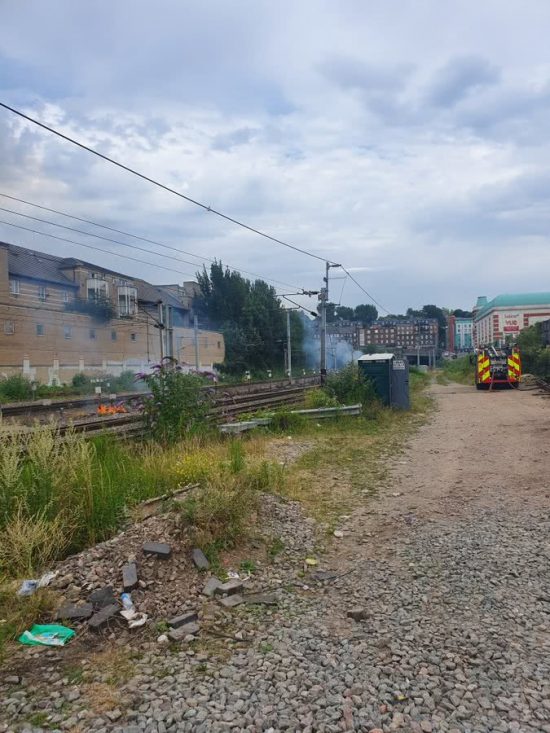 線路起火、鐵軌變形…歐洲基建快扛不住炎熱了 旅遊 第1張