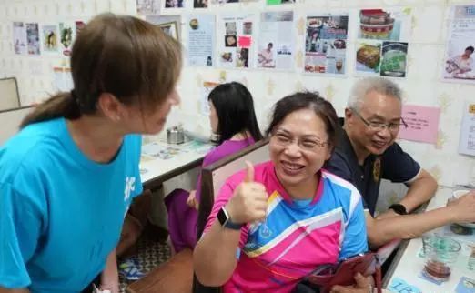 香港茶餐廳因撐警幾乎關門 老板娘：200%不後悔 旅遊 第1張