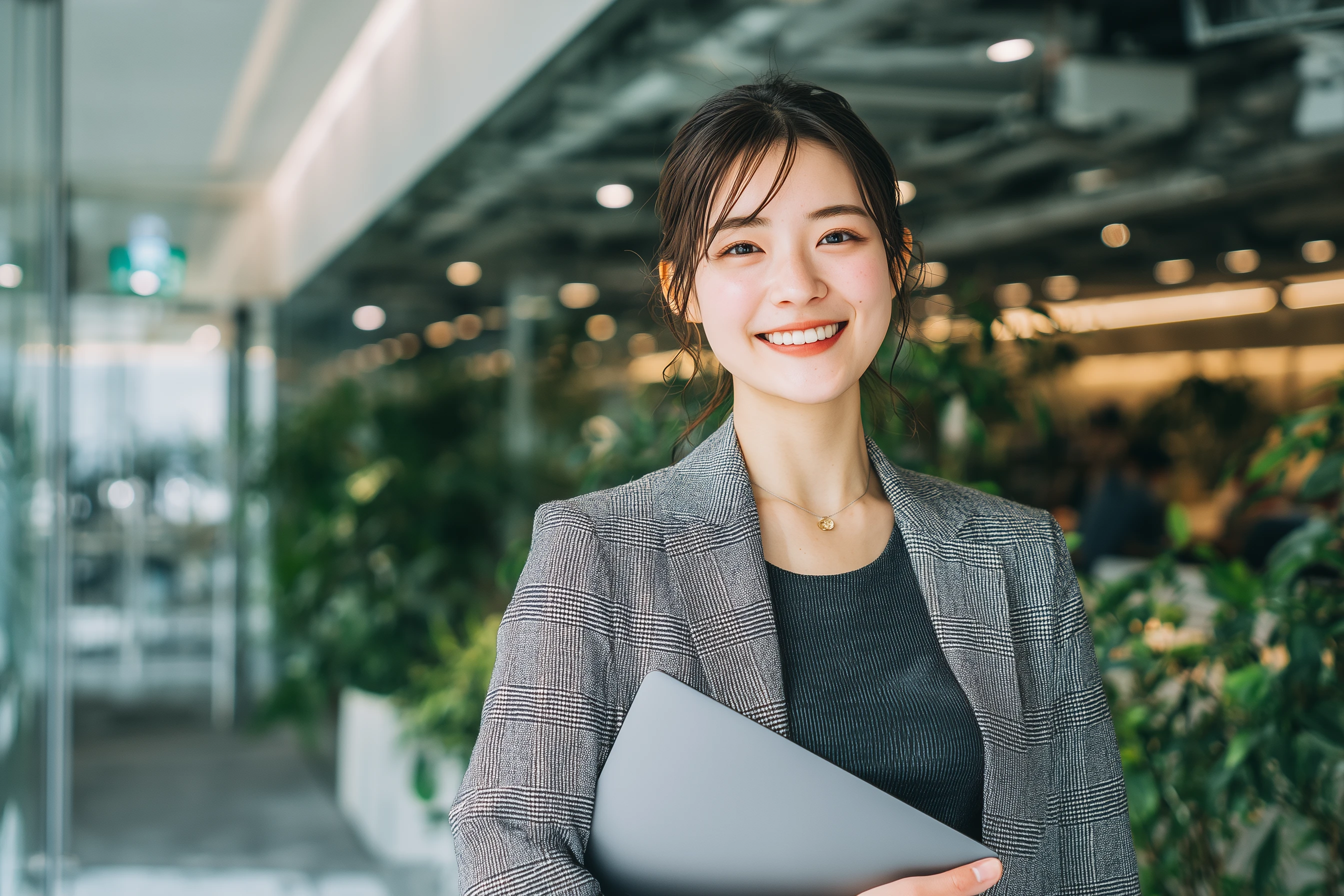 保底5萬專案全攻略｜轉職保險業的最佳入門計畫-斜槓、高收入、證照輔導一次看懂!