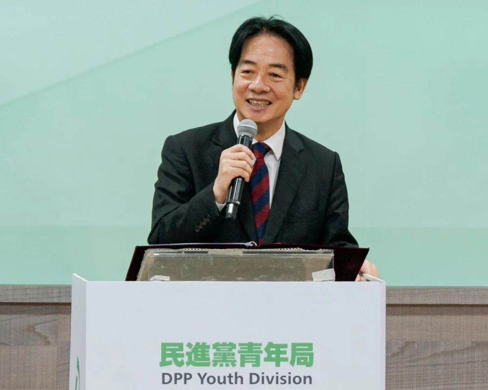 圖/賴清德強調,青年局是台日友好制度化的重要里程碑,期許青年成為未來民進黨與國家領袖,並在國防、外交、人權等面向開拓國際視野。(民進黨提供)