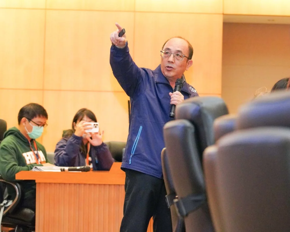 圖/新北市政府水利局長宋德仁31日於市政會議,以「全齡同樂歡樂無限-盡在新北河濱」為題進行專案報告。(新北市政府高灘地工程管理處提供)