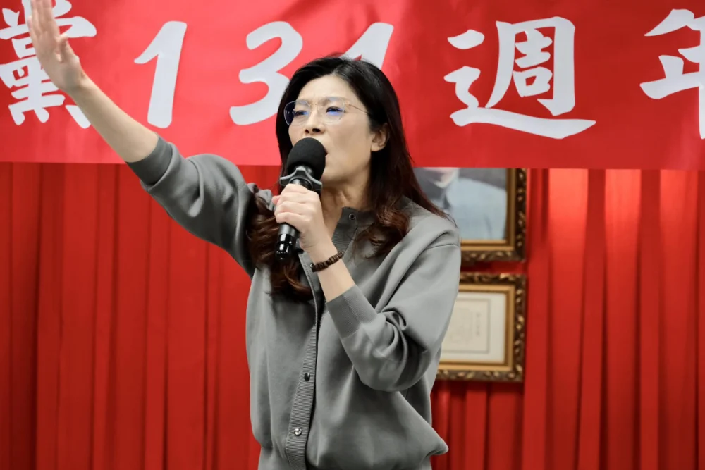 卓揆不副署藍白再修版《財劃法》　鄭麗文轟民進黨毀憲亂政