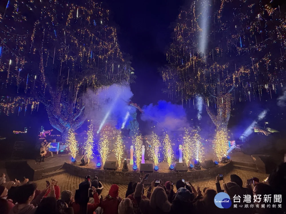 第五屆「山谷燈光節」活動點亮全國海拔最高的聖誕燈飾。