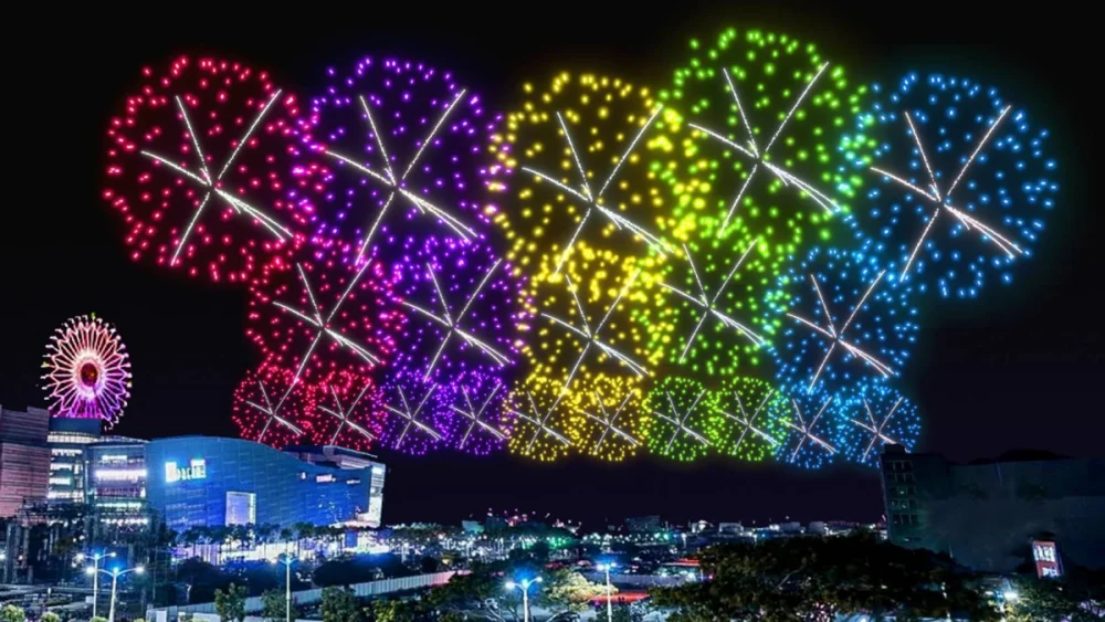 五彩色系煙火，呼應高雄應援風景，再現魅力瞬間。（圖／高雄市政府新聞局提供）