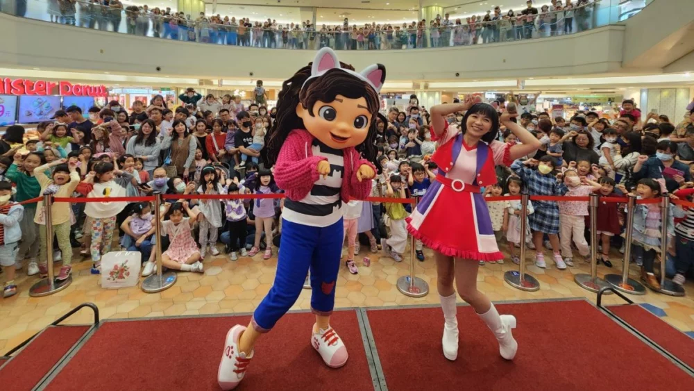 圖／大葉高島屋12月21日則由東森幼幼台草莓姐姐與《蓋比的娃娃屋》與小朋友們見面。（大葉高島屋 資料照）