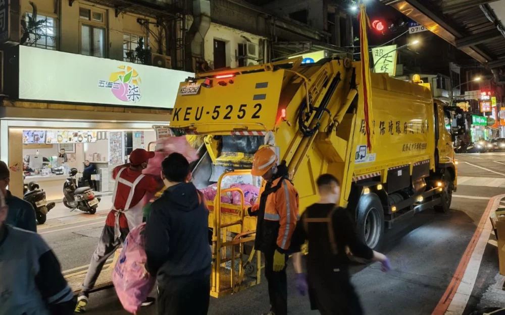 IN觀點/春節倒垃圾眉角多 一句謝謝對清潔隊員最暖心