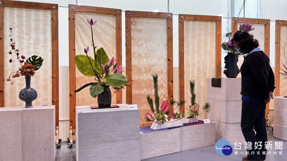 相隔30年再現新營　日本小原流插花展展出近40件作品　