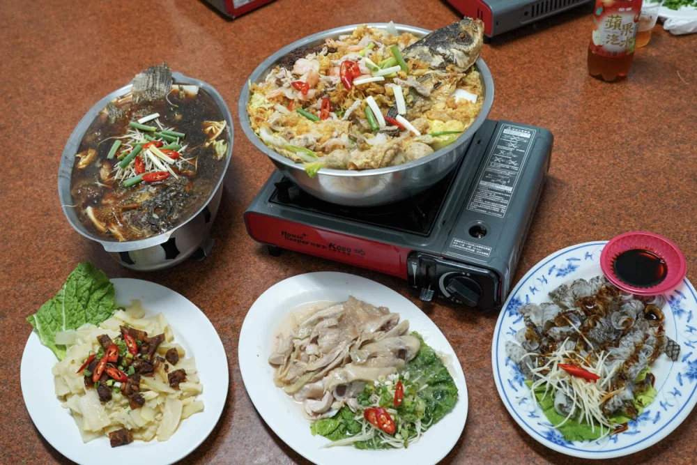 嘉義縣文化觀光局舉辦「光躍嘉義‧百大嘉選榜」票選活動，邀全民選出代表嘉義縣的10大美食與景點／嘉縣觀光局提供