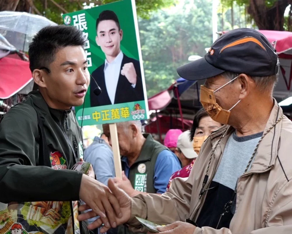 圖／「台派戰鬥雞」張銘祐建議，採跨街廓整合辦理公辦都更，明定新增容積中一定比例轉為政府持有的青年優惠宅。（張銘祐提供）