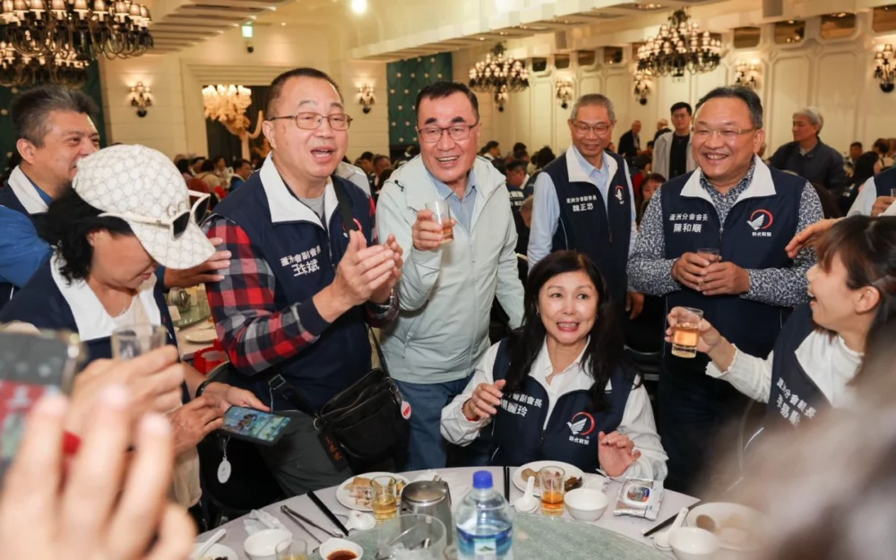 新北市長戰開打！李四川戰警餐敘凍蒜　蘇巧慧拚城市外交