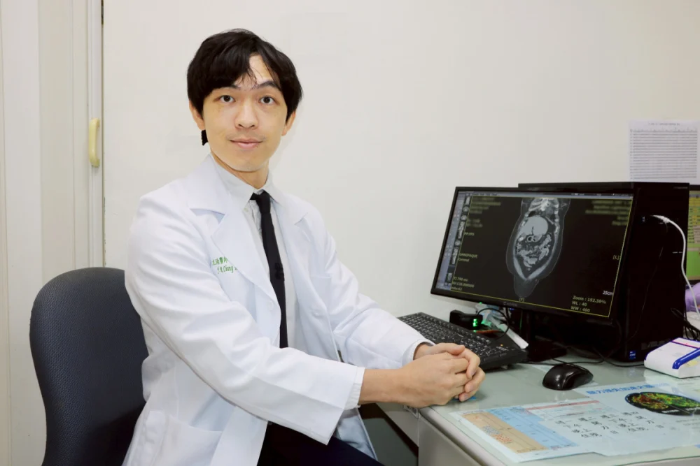張堯任醫師呼籲若有上腹痛且會長期反覆出現，務必盡快尋求專科醫師盡早診治