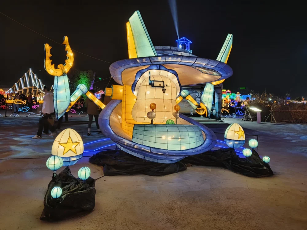 2026台灣燈會由嘉義縣環境保護局規劃的「永續海洋燈區」受到親子遊客熱烈歡迎/嘉義縣府提供