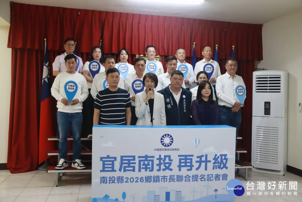 許淑華強調推薦的鄉鎮市長都是最好的人選。（記者扶小萍攝）