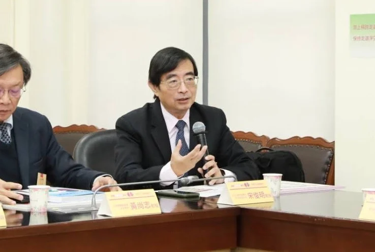 成大醫院內科部副部主任宋俊明教授，建議慢腎新藥給付條件應放寬，接軌國際指引，擴大早期患者及早用藥。