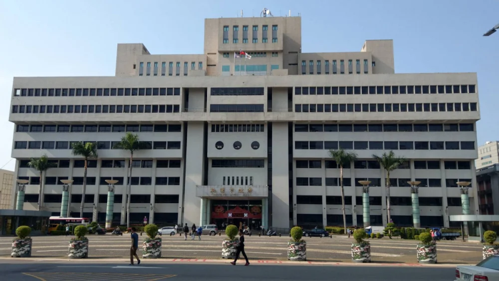 桃園市政府提供清明掃墓接駁專車，歡迎掃墓民眾多加利用。