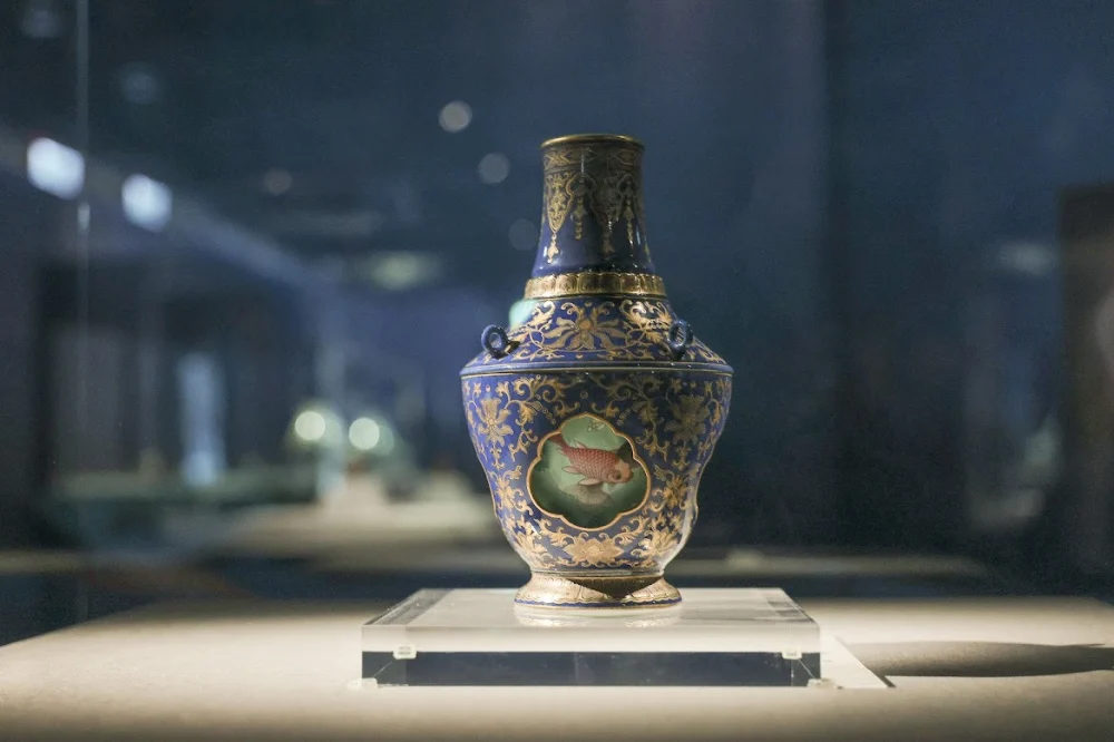 故宮館藏轉心瓶。(圖/宜蘭縣立蘭陽博物館)