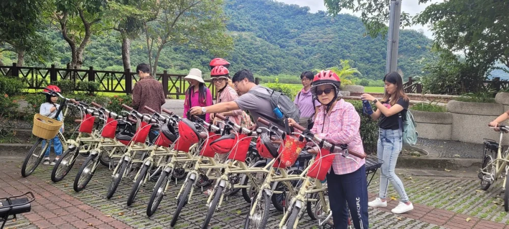 電輔車低碳生態走讀。（玉管處提供）
