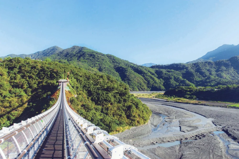 深夜限定！「天琴座流星雨」4/18閃耀屏東　山川琉璃吊橋首度夜開