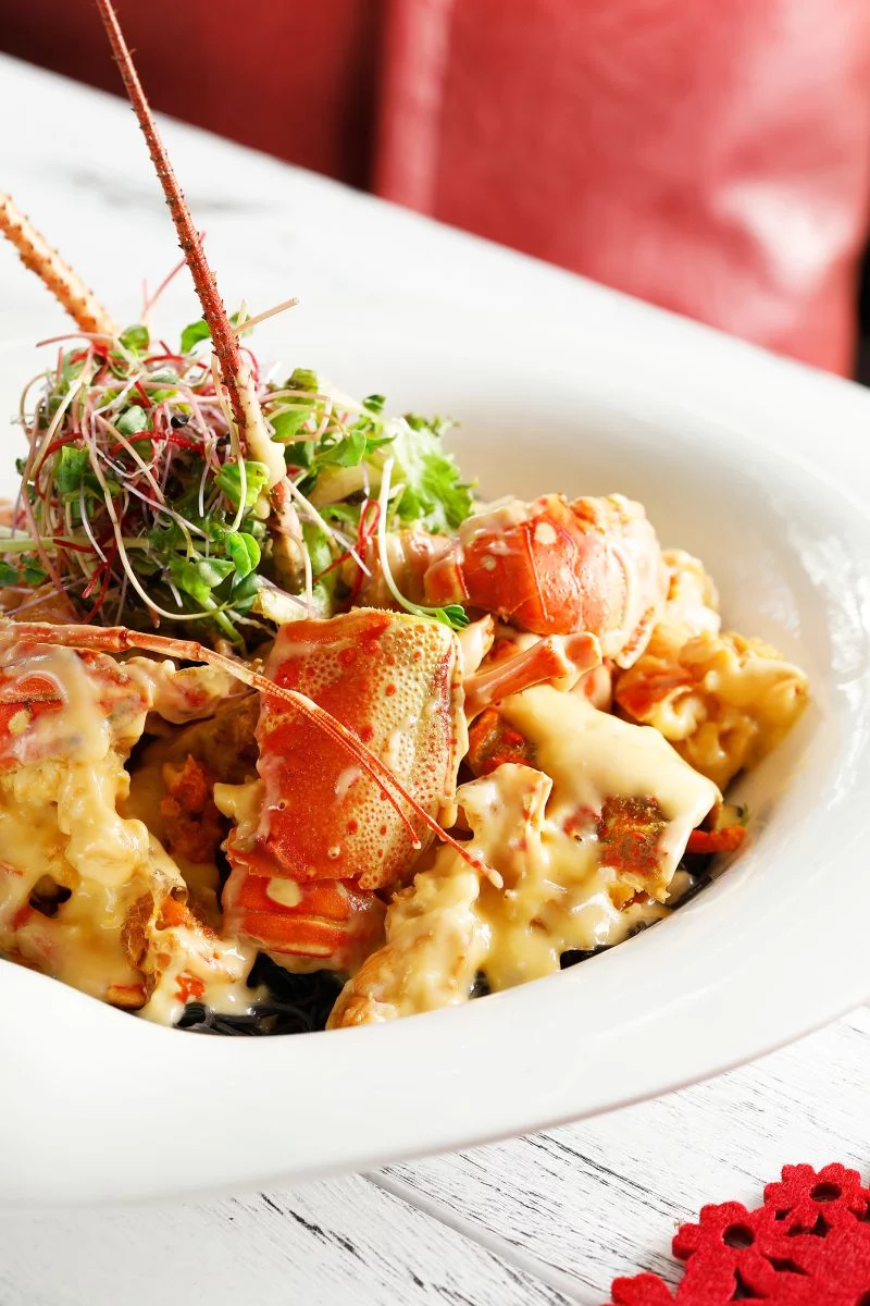圖／上湯起司焗龍蝦。（青青食尚花園會館提供）