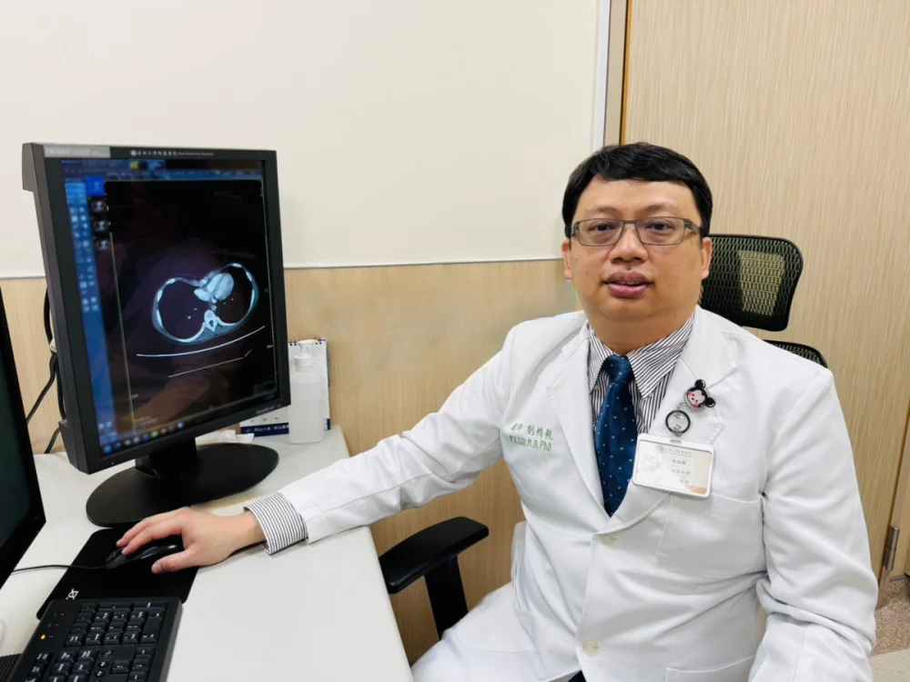 擺脫「凹陷」人生！　漏斗胸少年微創矯正板手術，術後兩年重返運動場