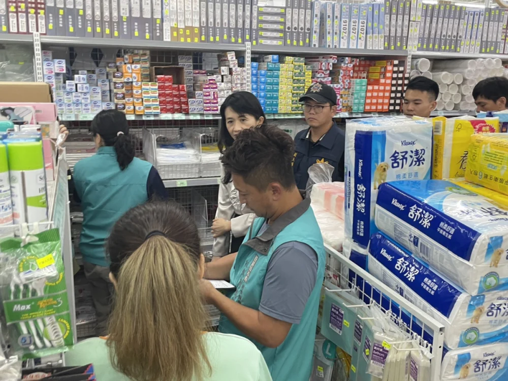 嘉義地檢署今天下午啟動清明連假第二波聯合稽查行動，嚴防民生物資囤積哄抬／嘉檢提供