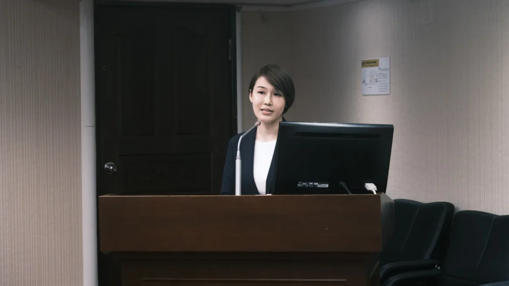 潘怡伶理事長建議應透過衛教宣導提升疾病認知，並穩定治療改善患者肺功能。