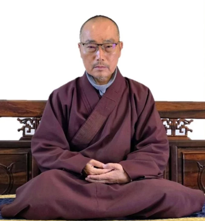 圖／妙參大和尚最新力作《無門禪關》新書發表，透過視訊弘法。(一佛一世界祕書處皓月文化提供)